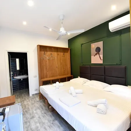 Hotel Siesta *