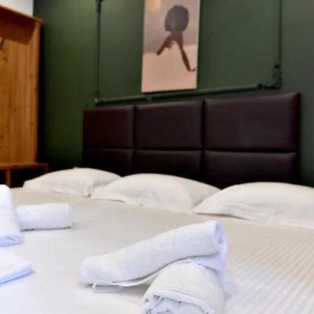 Siesta Hotel *